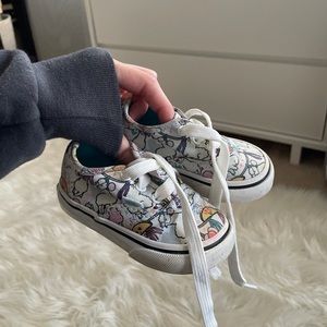 Baby vans with brand new shoe strings
